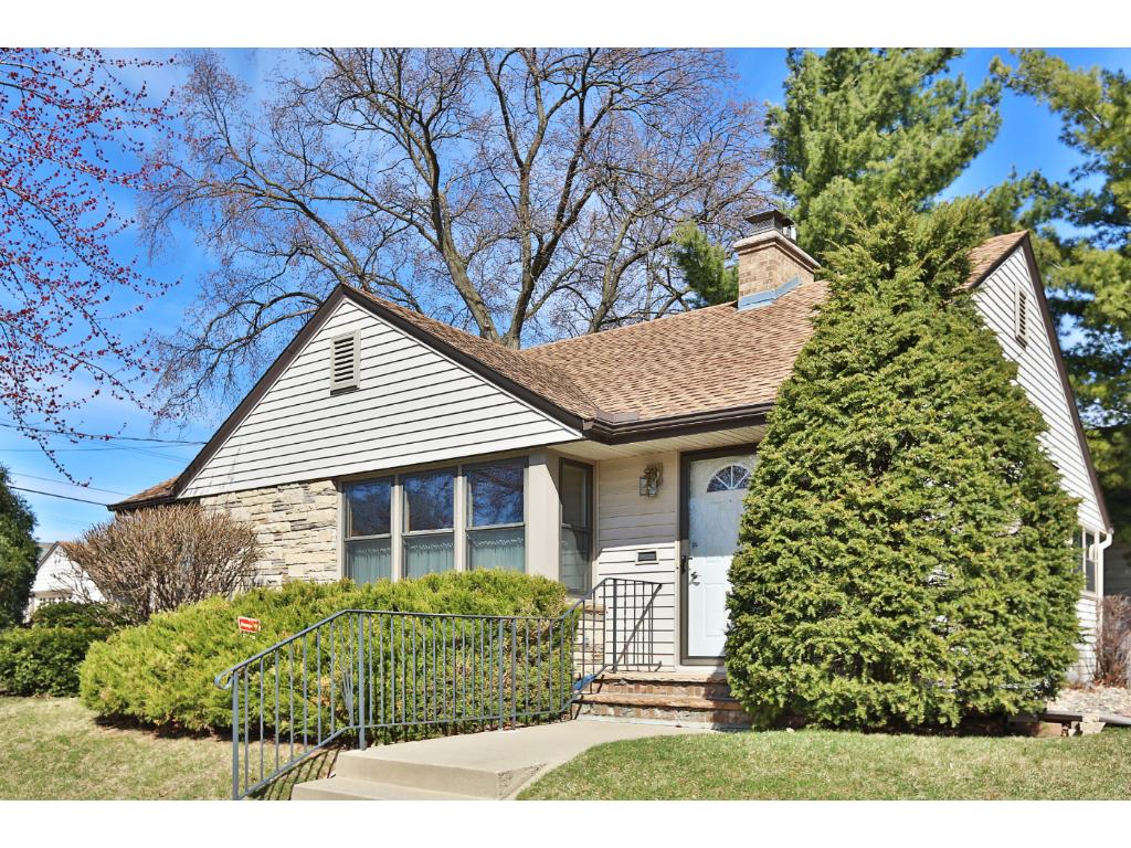 740 E 59th St, Minneapolis, MN 55417 photo 1