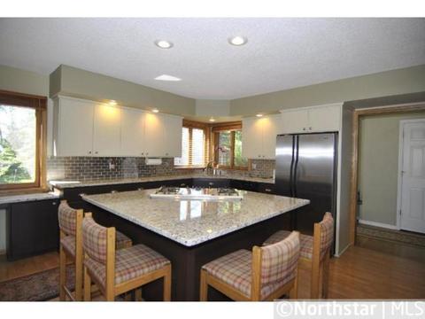 1429 Vince Trl, Eagan, MN 55121 photo 3
