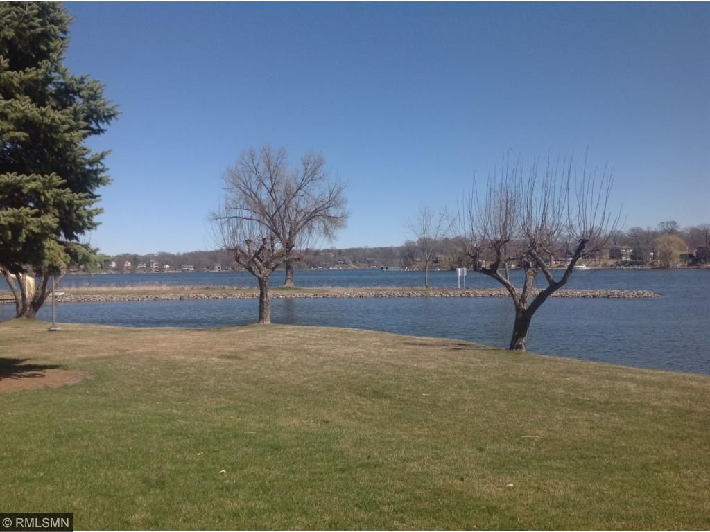 5420 Three Points Blvd #214, Mound, MN 55364 photo 8
