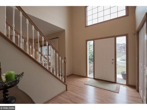 3844 Overlook Ct, Eagan, MN 55123 photo 2