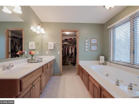 3844 Overlook Ct, Eagan, MN 55123 photo 13