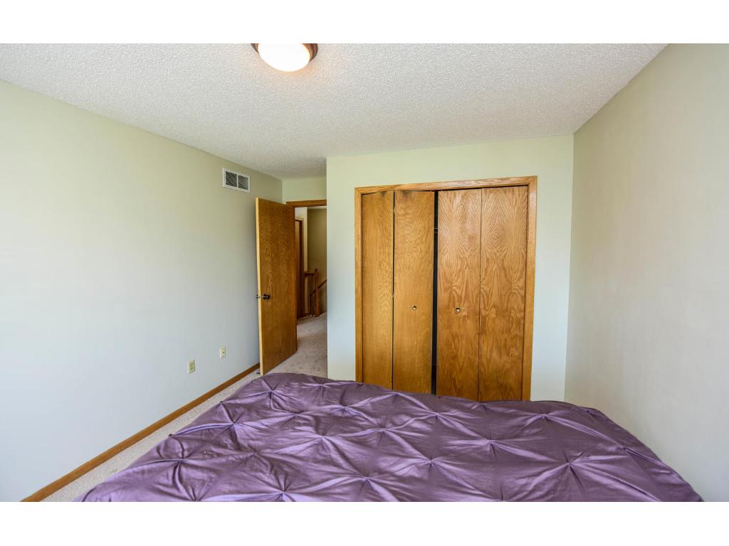 1902 Sapphire Pt, Eagan, MN 55122 photo 15