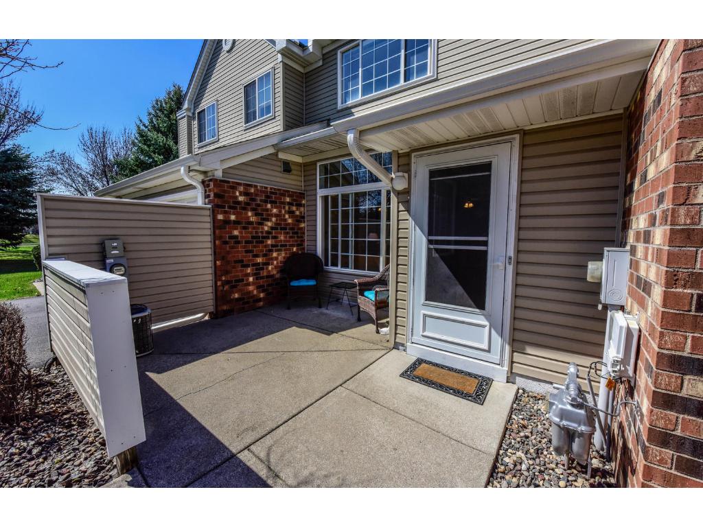1902 Sapphire Pt, Eagan, MN 55122 photo 2