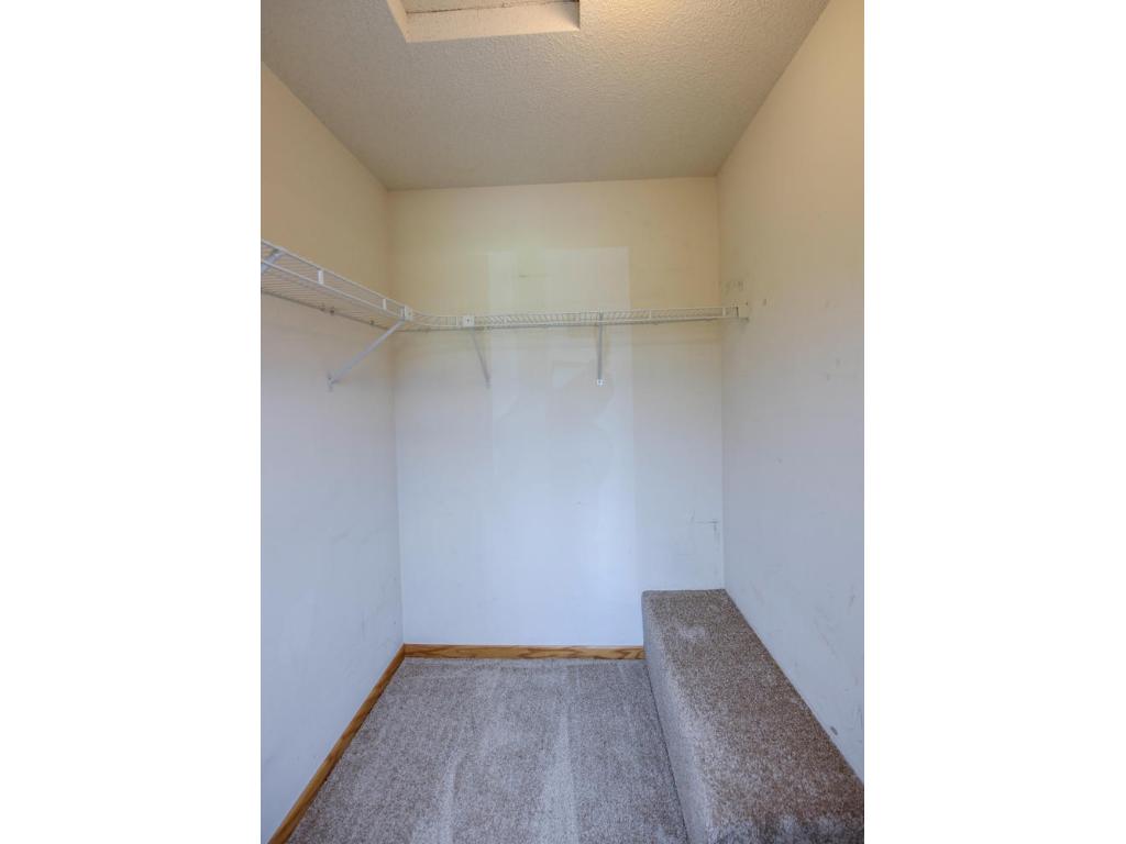 1902 Sapphire Pt, Eagan, MN 55122 photo 13