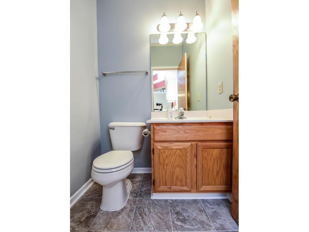 1902 Sapphire Pt, Eagan, MN 55122 photo 9