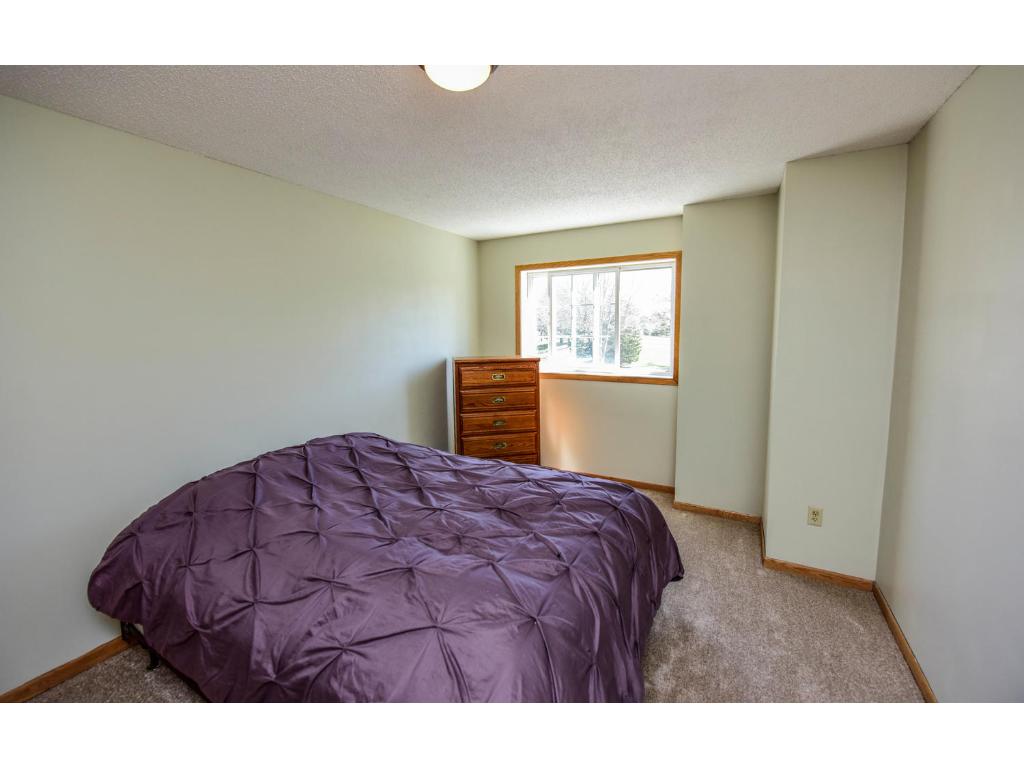 1902 Sapphire Pt, Eagan, MN 55122 photo 14