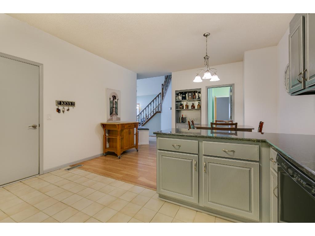 4080 Meadowlark Curv, Eagan, MN 55122 photo 8