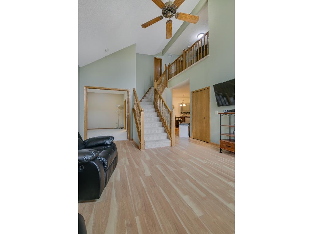4080 Meadowlark Curv, Eagan, MN 55122 photo 5