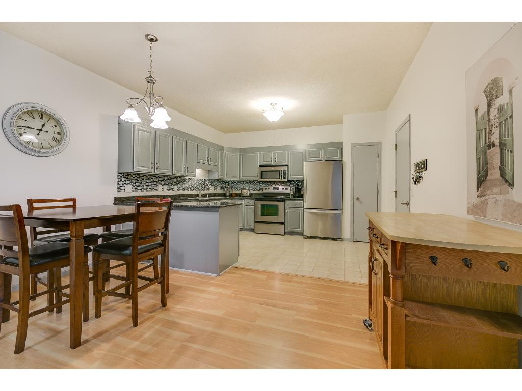 4080 Meadowlark Curv, Eagan, MN 55122 photo 10