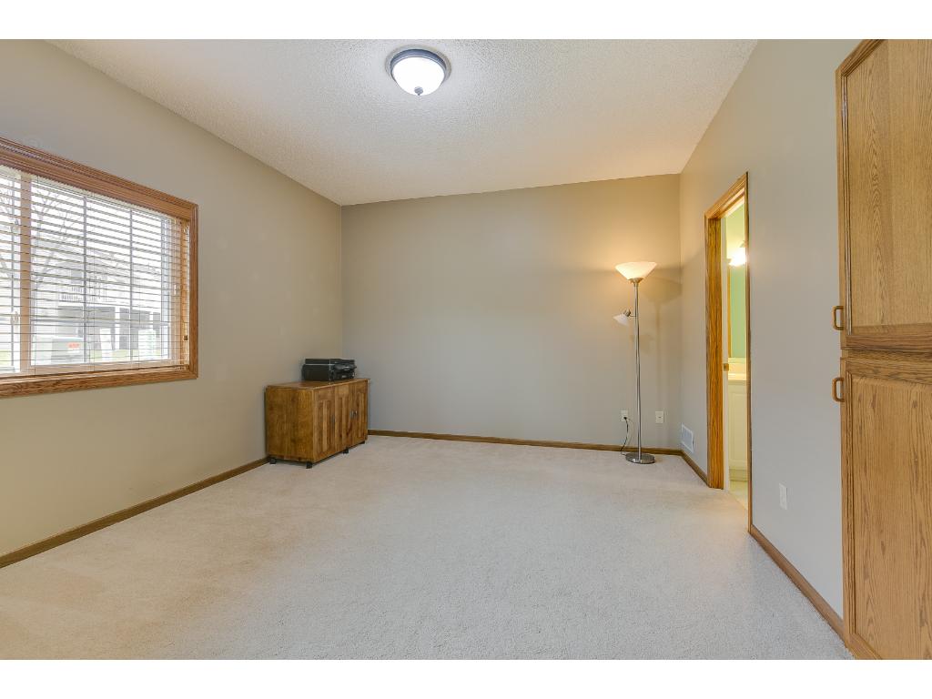 4080 Meadowlark Curv, Eagan, MN 55122 photo 12