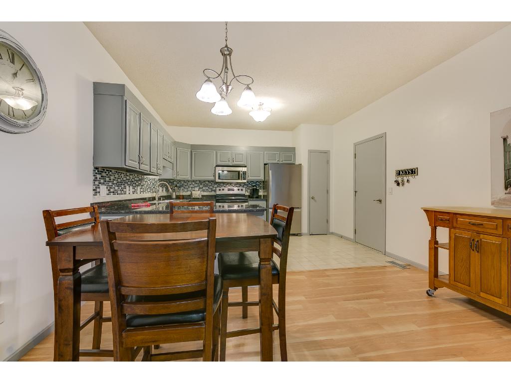 4080 Meadowlark Curv, Eagan, MN 55122 photo 9