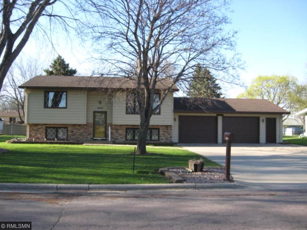 2002 15th St E, Glencoe, MN 55336 photo 1