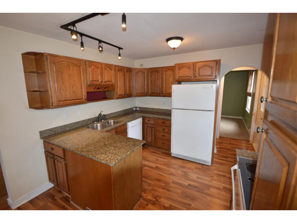 723 N 9th St, Brainerd, MN 56401 photo 2