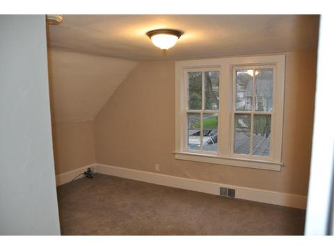 509 N 5th St, Saint Peter, MN 56082 photo 9
