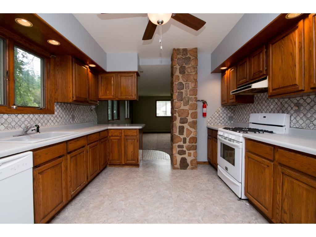 1914 Orange Ave E, Saint Paul, MN 55119 photo 11