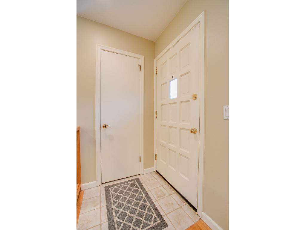 8113 Upton Ave S, Bloomington, MN 55431 photo 2
