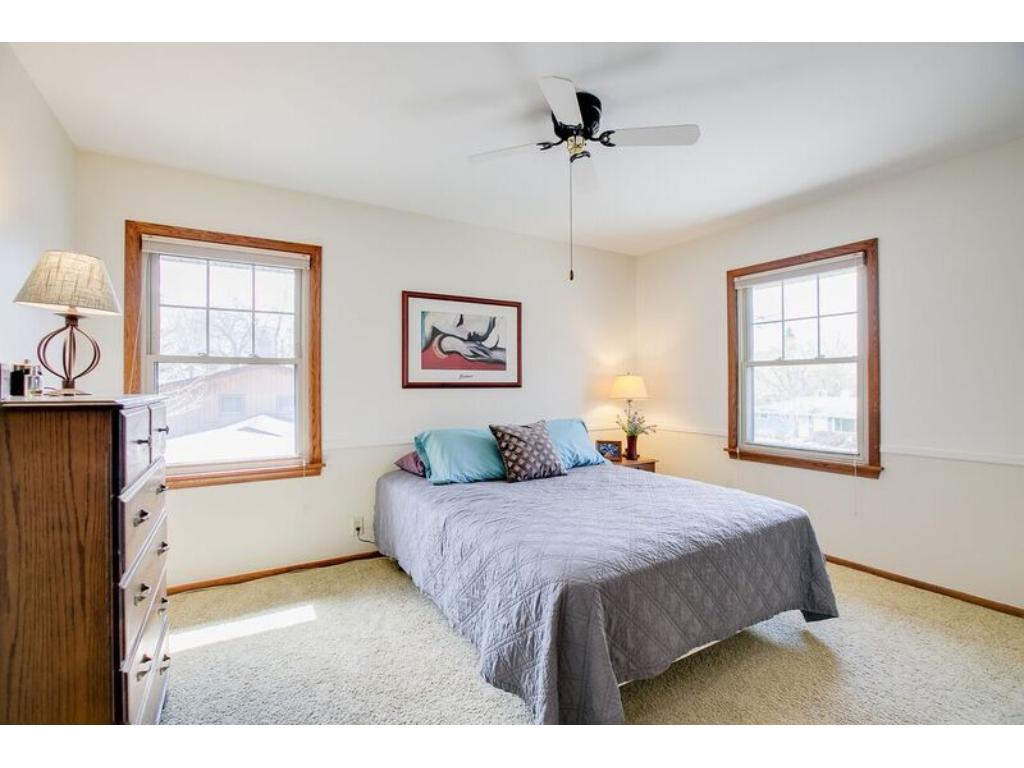 11409 Kell Rd, Bloomington, MN 55437 photo 12
