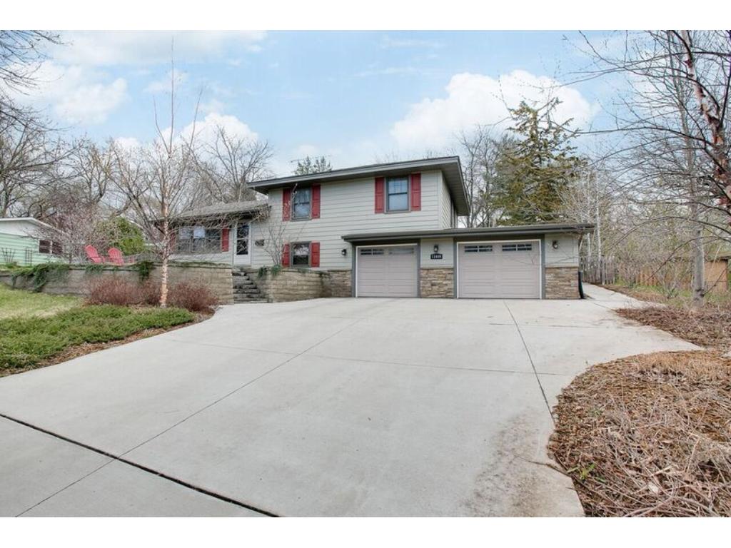 11409 Kell Rd, Bloomington, MN 55437 photo 1