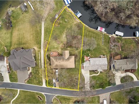 830 Smithtown Ter, Excelsior, MN 55331 photo 3