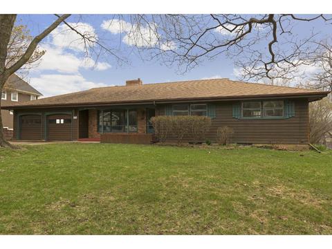 830 Smithtown Ter, Excelsior, MN 55331 photo 4