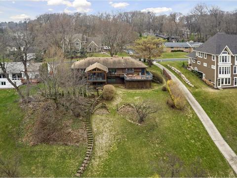 830 Smithtown Ter, Excelsior, MN 55331 photo 5
