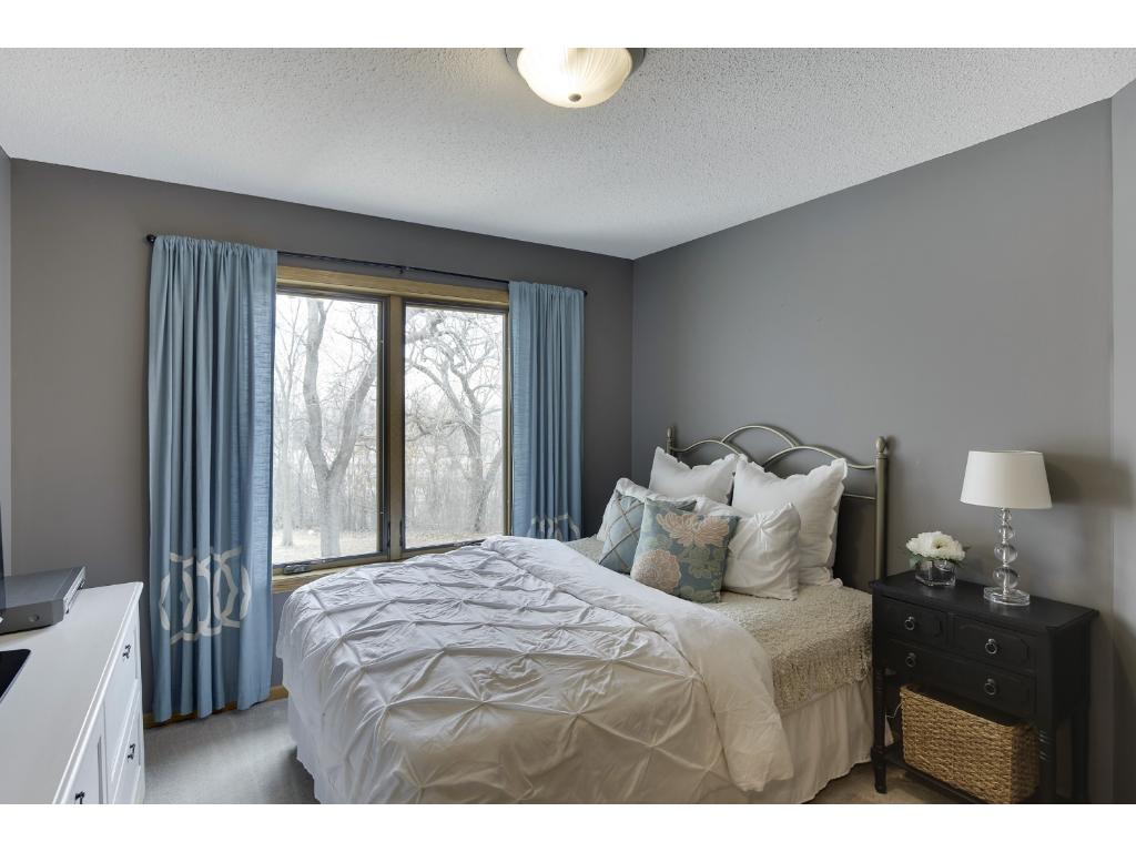 1745 Brant Cir, Eagan, MN 55122 photo 16