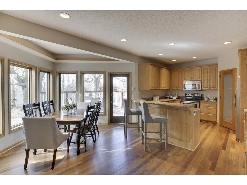 1745 Brant Cir, Eagan, MN 55122 photo 3