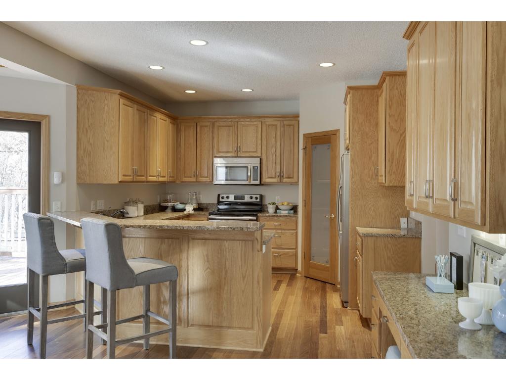 1745 Brant Cir, Eagan, MN 55122 photo 4