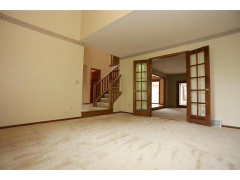 2255 James St, Eagan, MN 55122 photo 10