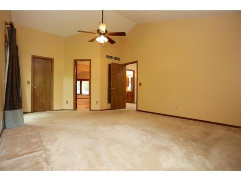 2255 James St, Eagan, MN 55122 photo 16