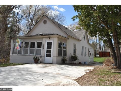 208 4th St S, Walker, MN 56484 photo 2