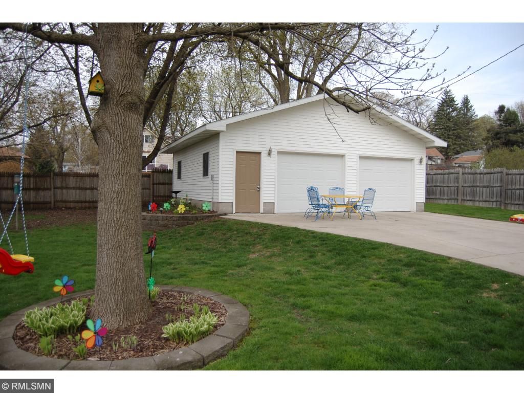 1024 6th Ave SW, Faribault, MN 55021 photo 3