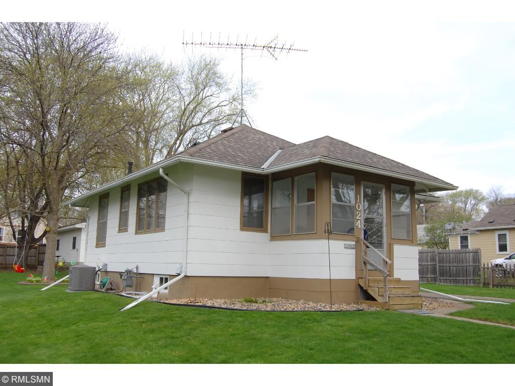 1024 6th Ave SW, Faribault, MN 55021 photo 4