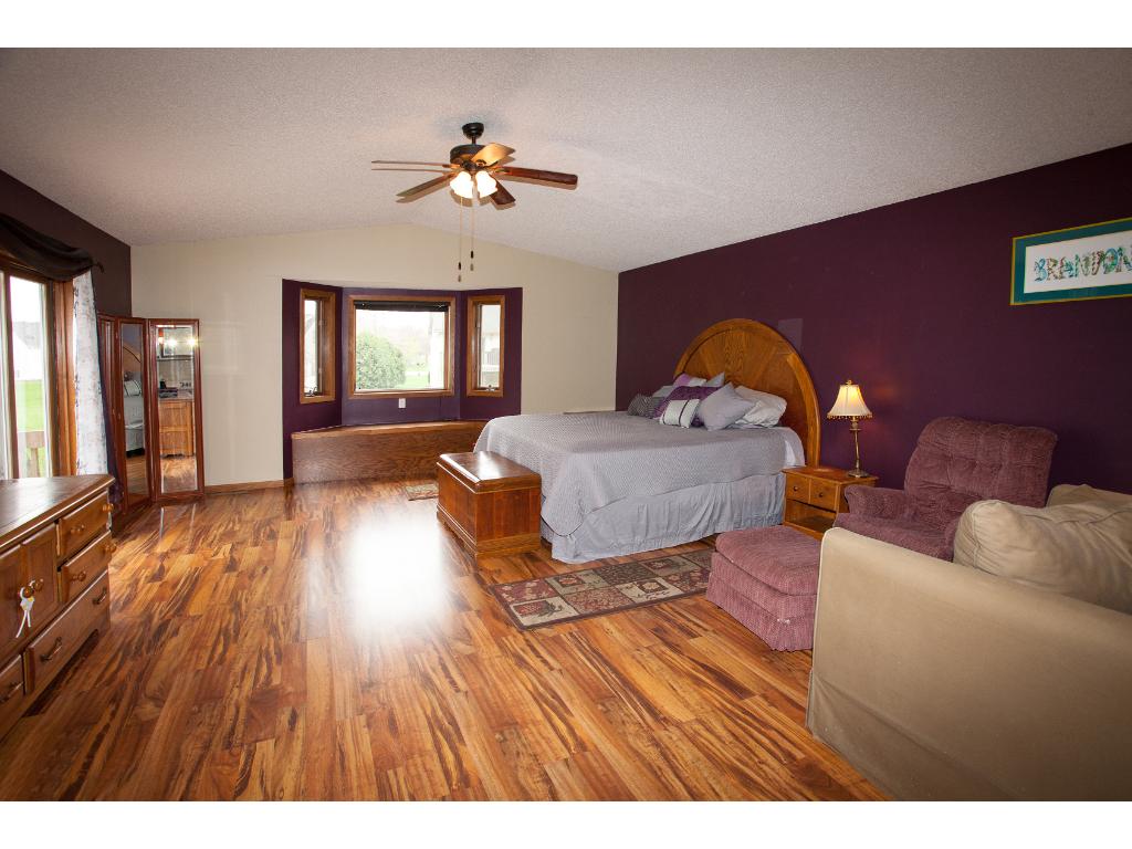 2005 16th St NW, Faribault, MN 55021 photo 6