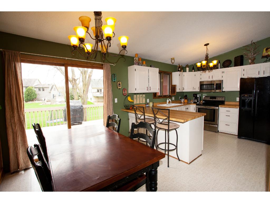 2005 16th St NW, Faribault, MN 55021 photo 4