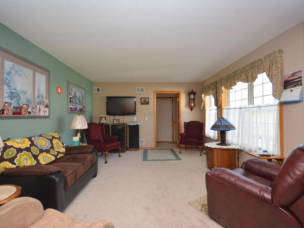 6960 Inverness Ct, Inver Grove Heights, MN 55077 photo 3