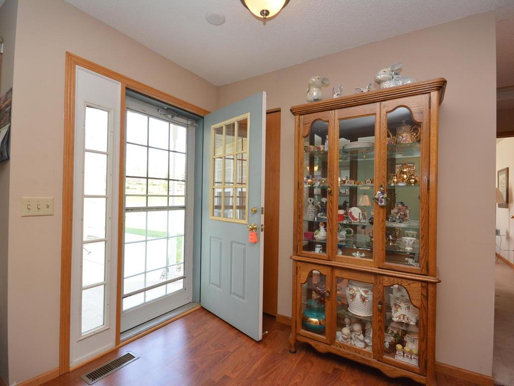 6960 Inverness Ct, Inver Grove Heights, MN 55077 photo 2
