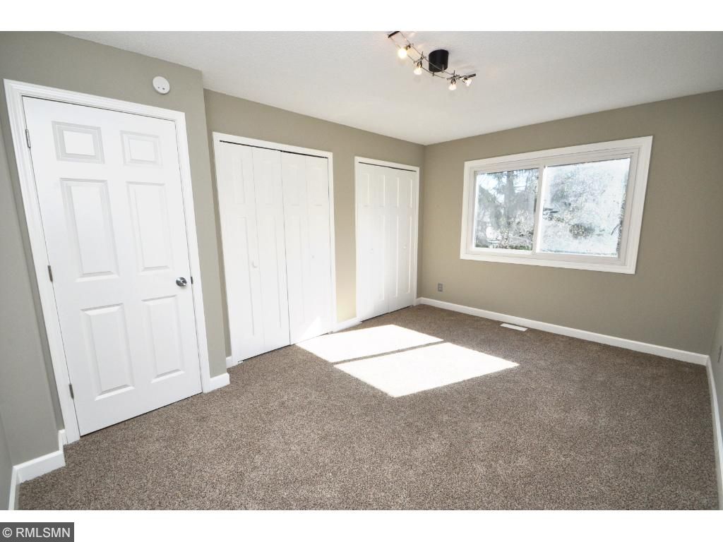 3449 Highlander Dr, Eagan, MN 55122 photo 17