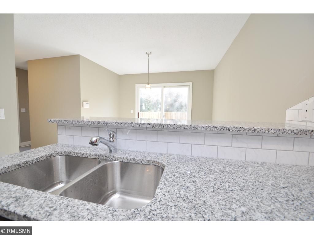 3449 Highlander Dr, Eagan, MN 55122 photo 9