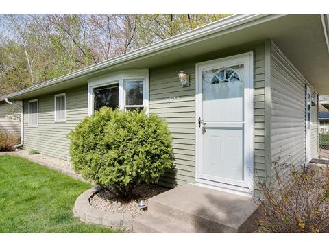 4029 Mica Trl, Eagan, MN 55122 photo 1