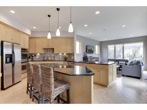 1689 Galway Ln, Eagan, MN 55122 photo 7