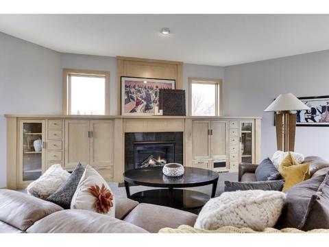 1689 Galway Ln, Eagan, MN 55122 photo 2