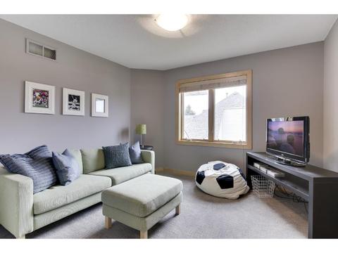 1689 Galway Ln, Eagan, MN 55122 photo 16