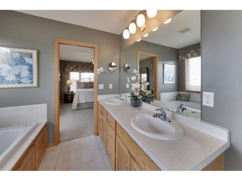 142 Creekview Ln, Loretto, MN 55357 photo 14