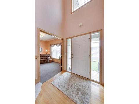 142 Creekview Ln, Loretto, MN 55357 photo 2