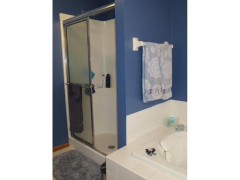 1535 Stonewood Ln, Eagan, MN 55122 photo 13
