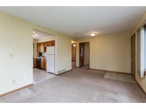 8864 Pascal Ave N, Circle Pines, MN 55014 photo 3