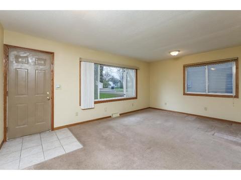 8864 Pascal Ave N, Circle Pines, MN 55014 photo 2