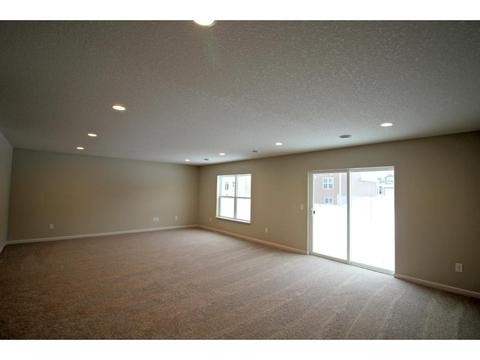 1272 Interlachen Dr, Eagan, MN 55123 photo 15