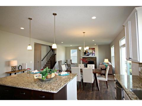 1272 Interlachen Dr, Eagan, MN 55123 photo 5